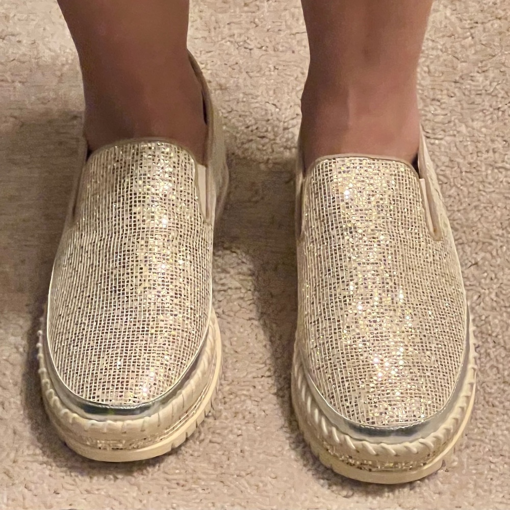 Shoe - Picture 8 of 12